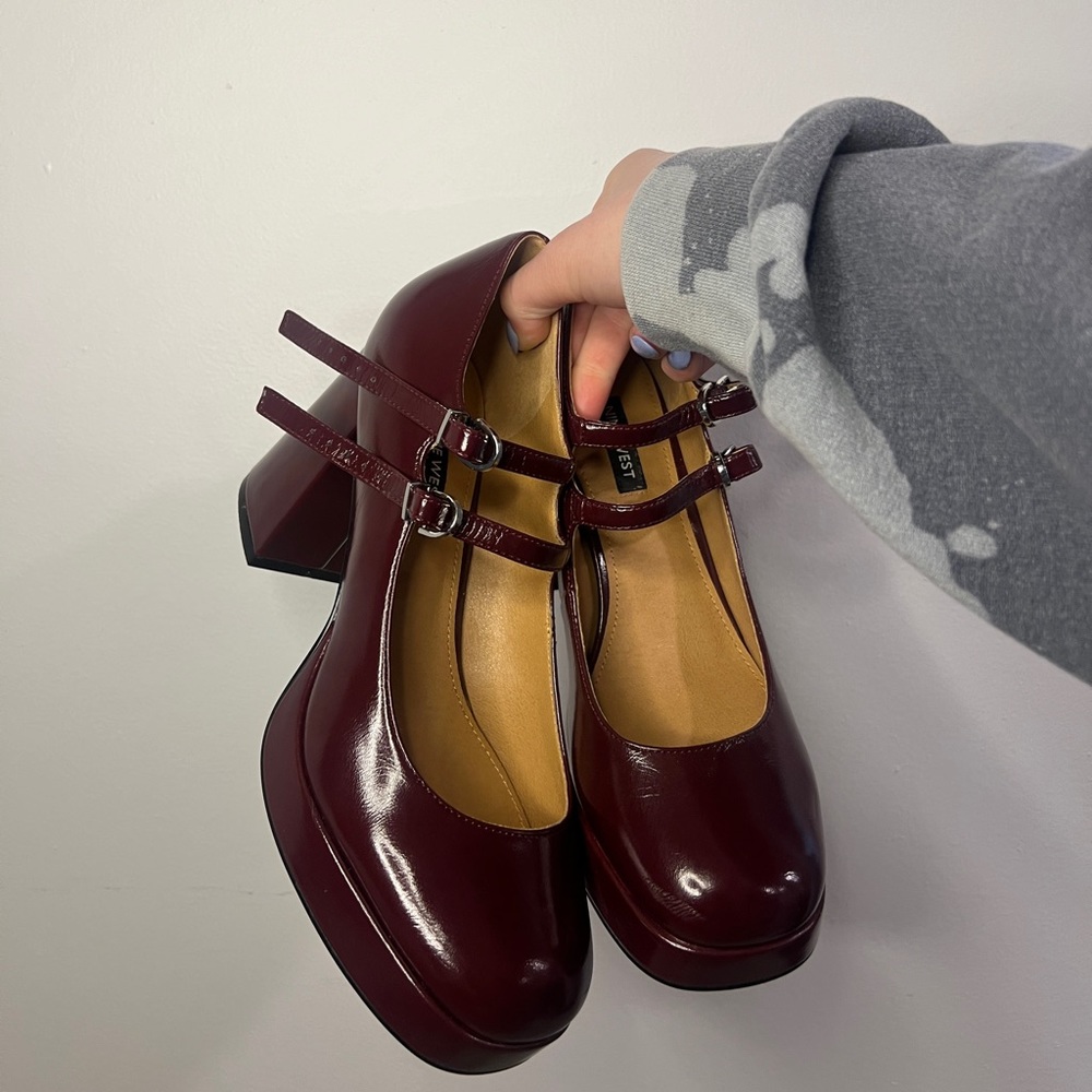 RED PLATFORM MARY JANES NINE WEST SIZE 7.5 DOUBLE STRAP BLOCK HEEL